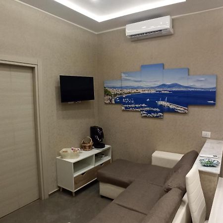A Casa E Annarell Apartment เนเปิลส์ ภายนอก รูปภาพ