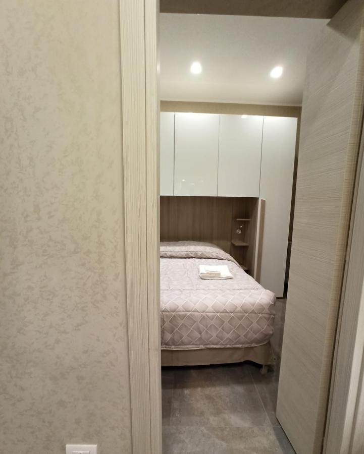 A Casa E Annarell Apartment เนเปิลส์ ภายนอก รูปภาพ