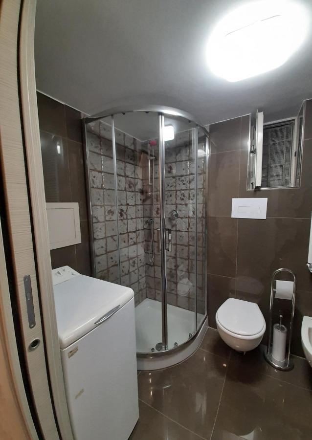 A Casa E Annarell Apartment เนเปิลส์ ภายนอก รูปภาพ