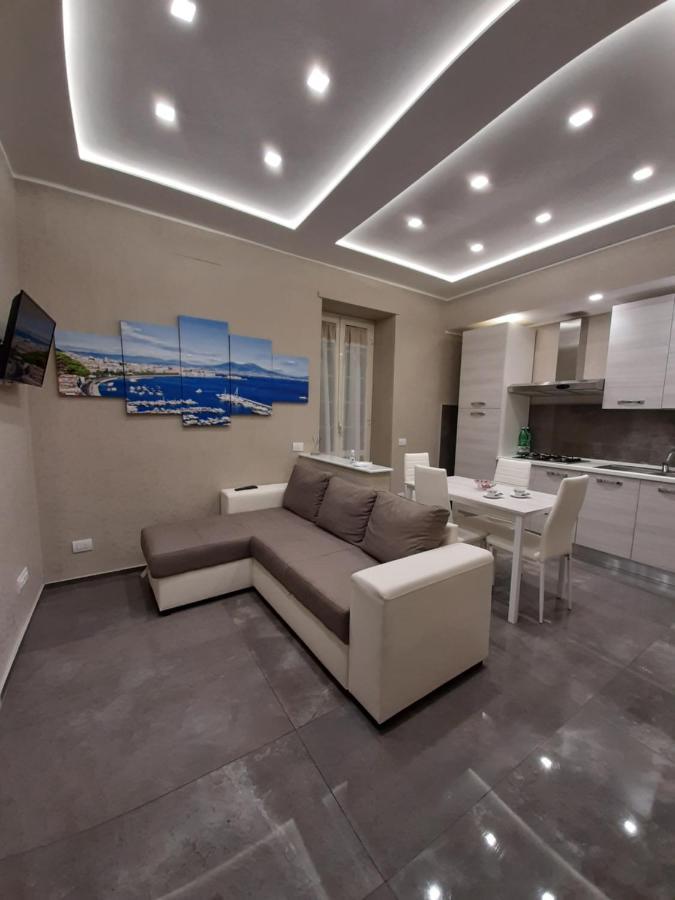 A Casa E Annarell Apartment เนเปิลส์ ภายนอก รูปภาพ